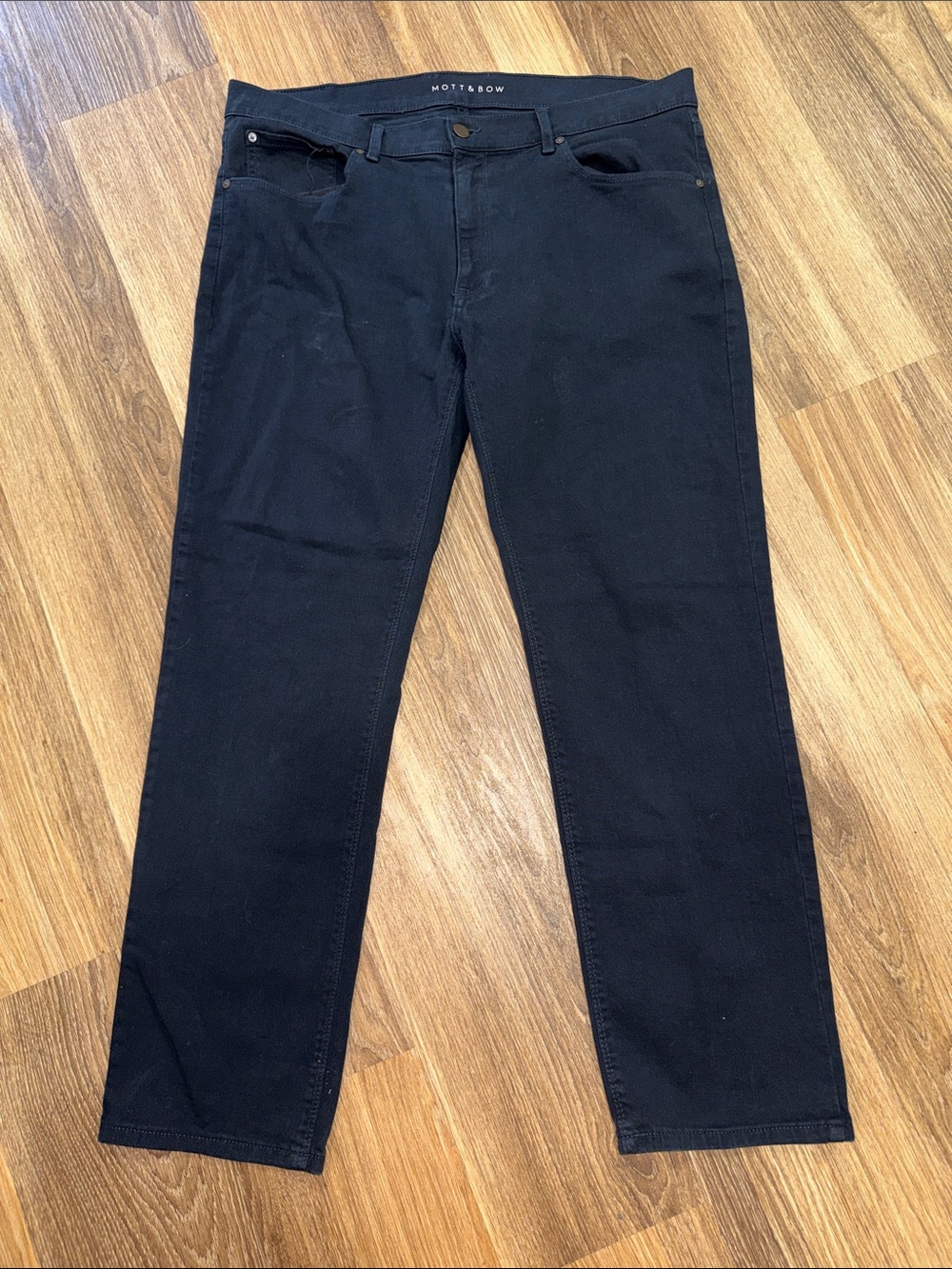 Mott and Bow slim W36 L30 dark denim jeans EUC men’s